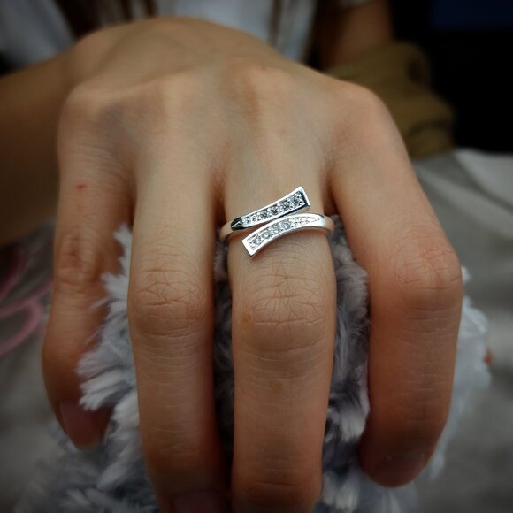 AAA Crystal Engagement Ring - Picture 3 of 3